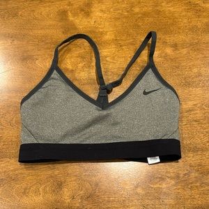 Grey Nike sports bra size:small